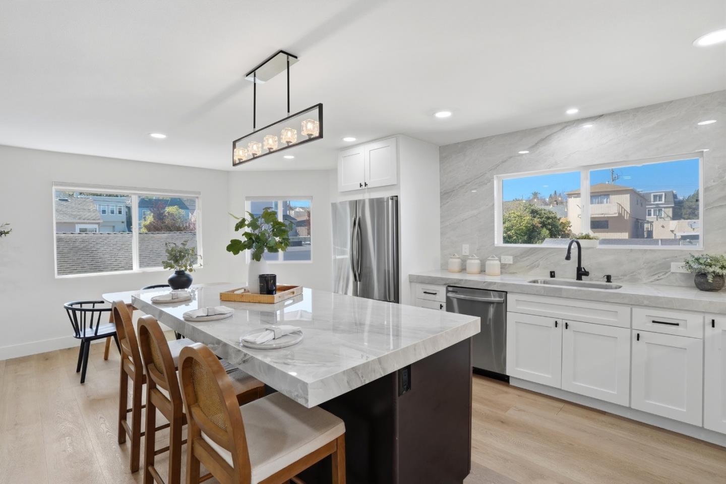 Detail Gallery Image 11 of 71 For 183 Poplar Ave, San Bruno,  CA 94066 - 4 Beds | 3/1 Baths