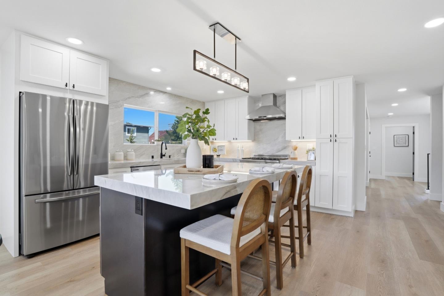 Detail Gallery Image 12 of 71 For 183 Poplar Ave, San Bruno,  CA 94066 - 4 Beds | 3/1 Baths