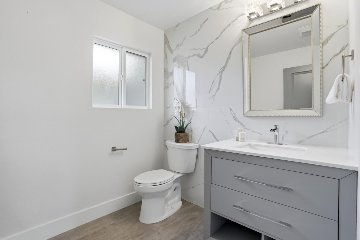 Detail Gallery Image 21 of 71 For 183 Poplar Ave, San Bruno,  CA 94066 - 4 Beds | 3/1 Baths