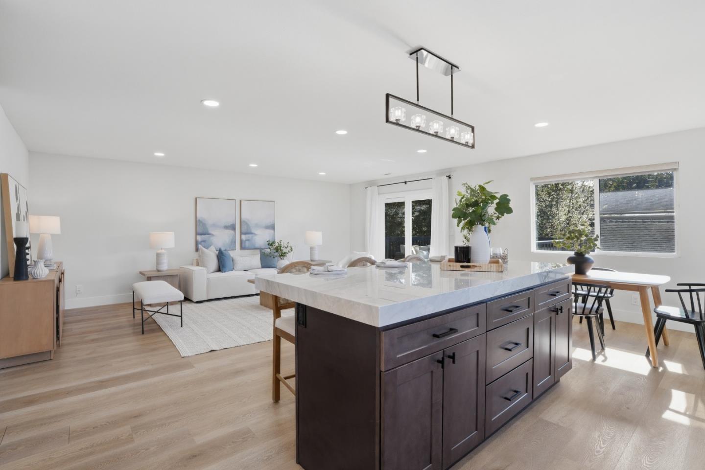 Detail Gallery Image 8 of 71 For 183 Poplar Ave, San Bruno,  CA 94066 - 4 Beds | 3/1 Baths