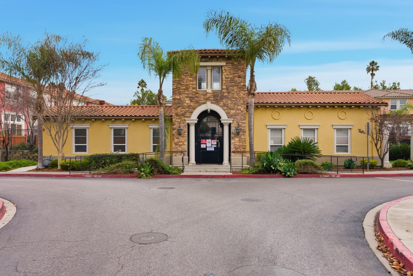 Detail Gallery Image 34 of 39 For 327 Vista Roma Way, San Jose,  CA 95136 - 4 Beds | 2/1 Baths