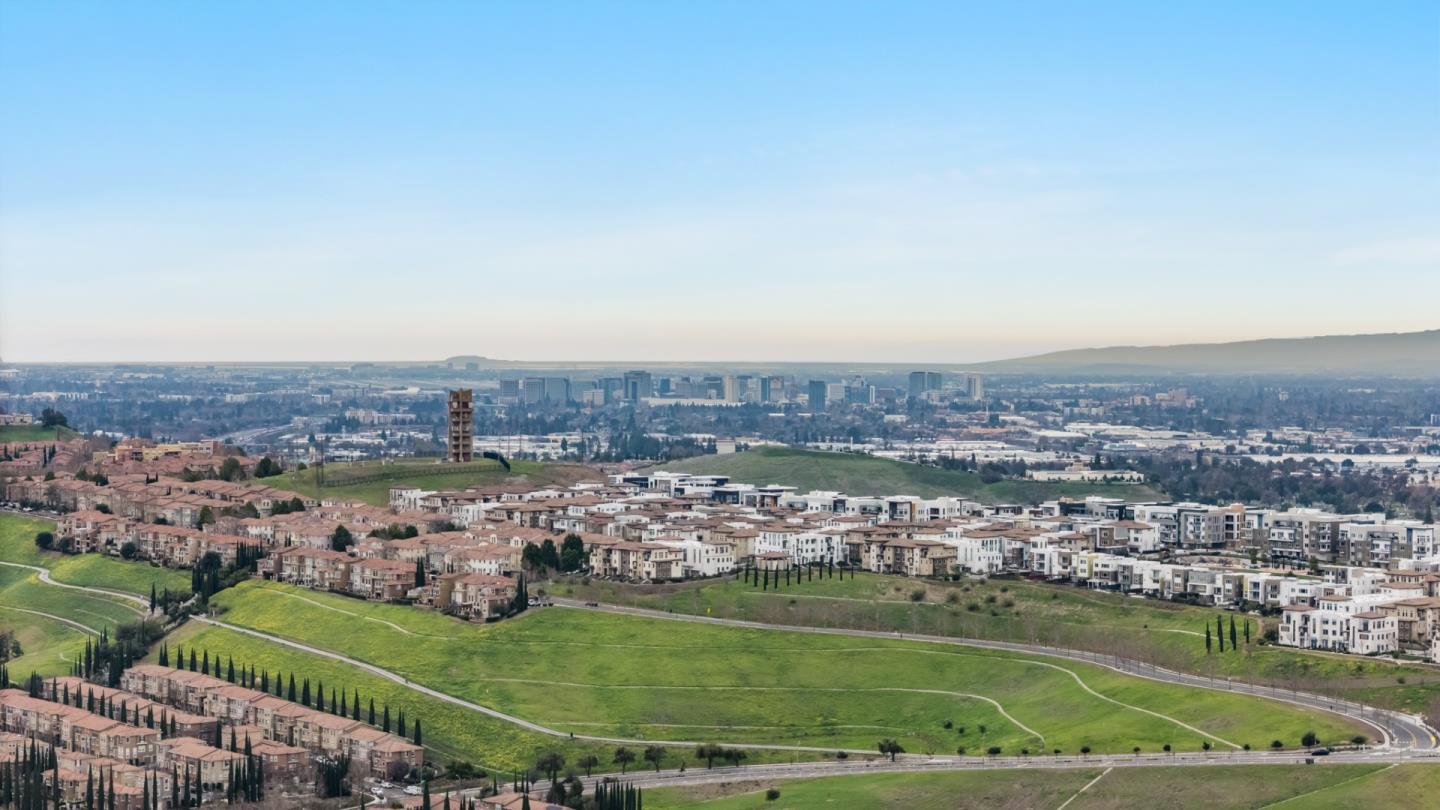 Detail Gallery Image 36 of 39 For 327 Vista Roma Way, San Jose,  CA 95136 - 4 Beds | 2/1 Baths