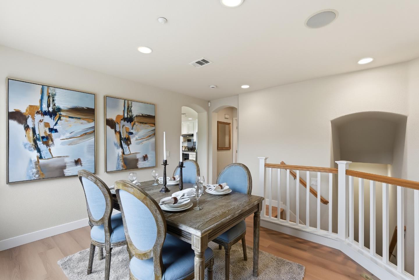 Detail Gallery Image 9 of 39 For 327 Vista Roma Way, San Jose,  CA 95136 - 4 Beds | 2/1 Baths