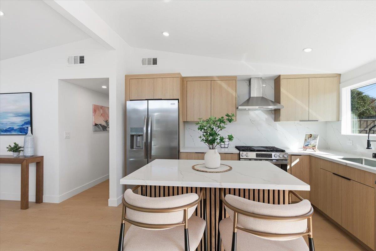 Detail Gallery Image 11 of 35 For 1924 Loyola Dr, San Jose,  CA 95122 - 3 Beds | 2 Baths