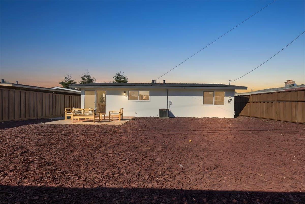 Detail Gallery Image 22 of 35 For 1924 Loyola Dr, San Jose,  CA 95122 - 3 Beds | 2 Baths