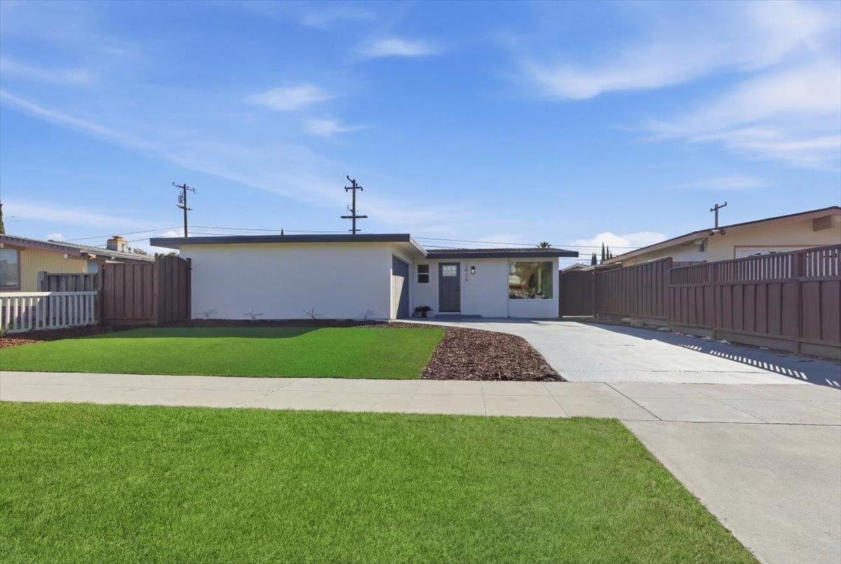 Detail Gallery Image 3 of 35 For 1924 Loyola Dr, San Jose,  CA 95122 - 3 Beds | 2 Baths