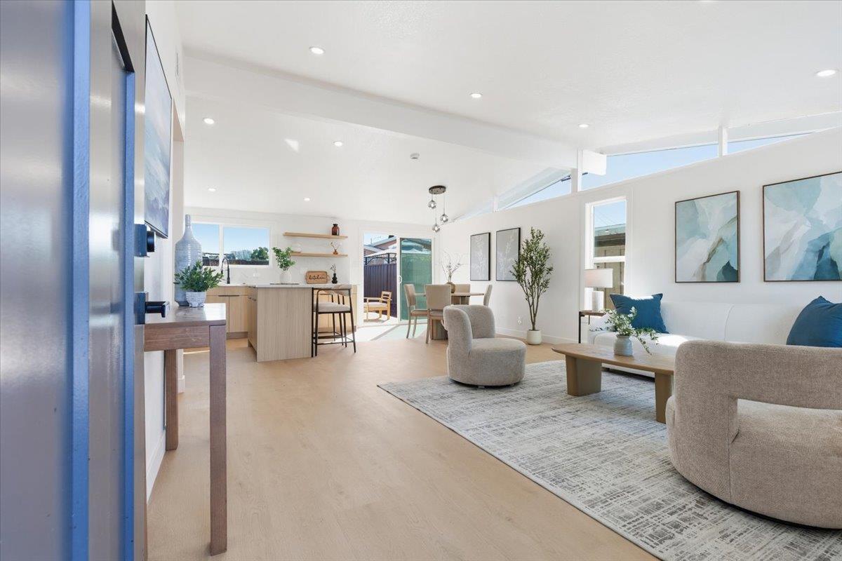 Detail Gallery Image 4 of 35 For 1924 Loyola Dr, San Jose,  CA 95122 - 3 Beds | 2 Baths