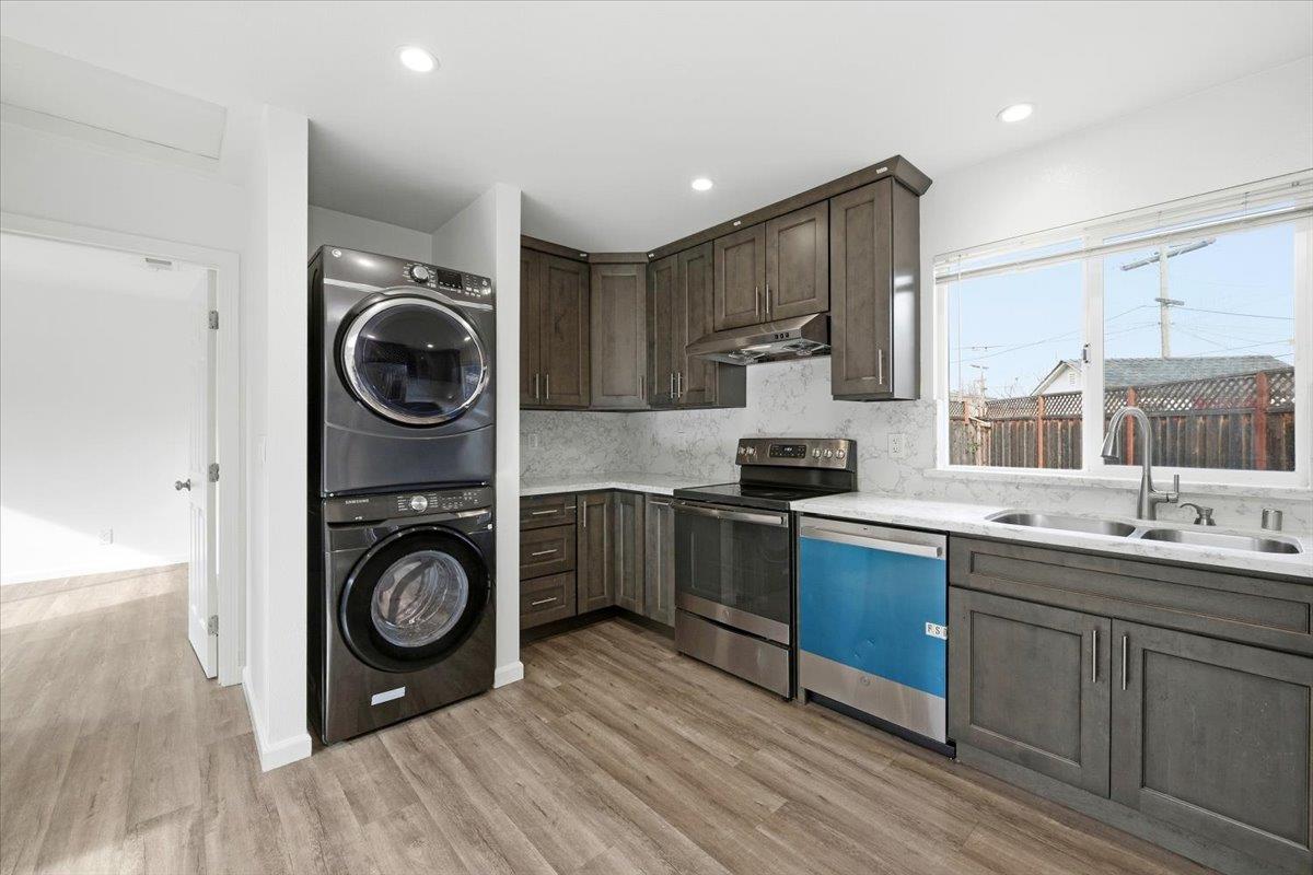 Detail Gallery Image 17 of 22 For 5460 Curtis St, Fremont,  CA 94538 - 8 Beds | 7 Baths