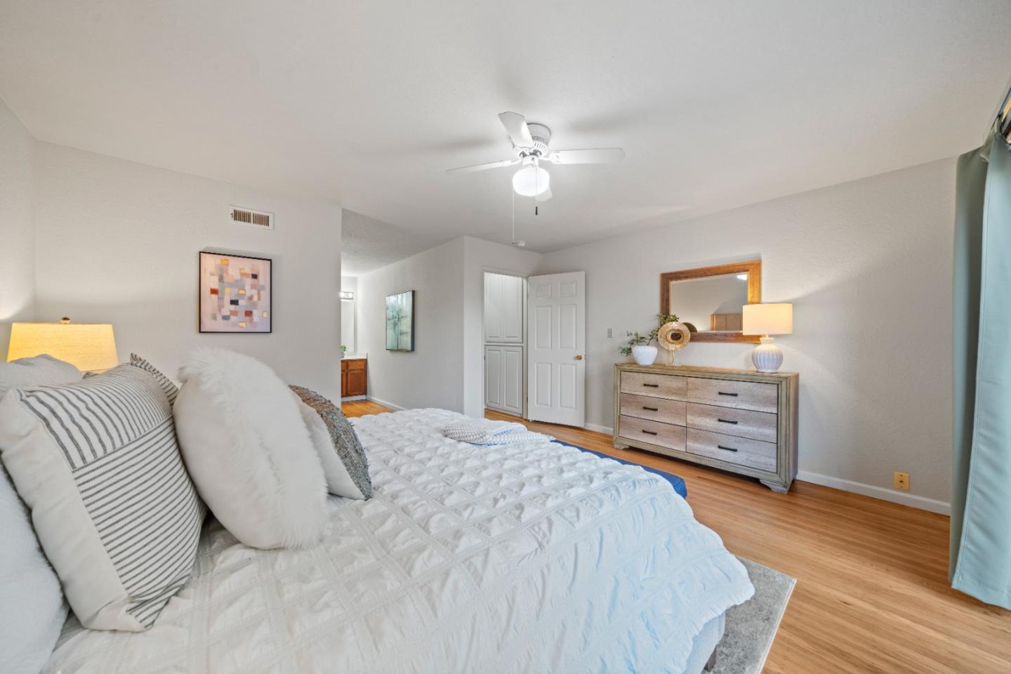 Detail Gallery Image 16 of 45 For 3393 Sutton Loop, Fremont,  CA 94536 - 4 Beds | 3 Baths