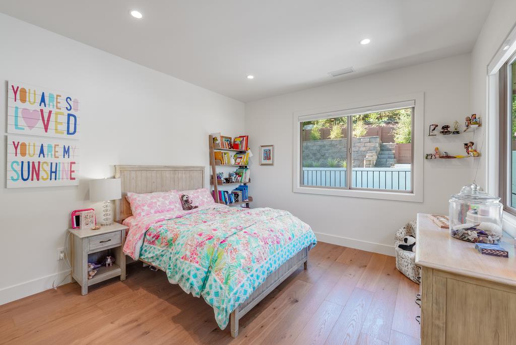 Detail Gallery Image 32 of 50 For 1310 Escalona Dr, Santa Cruz,  CA 95060 - 4 Beds | 3/1 Baths