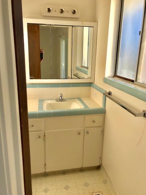 Detail Gallery Image 4 of 9 For 197 Alta Dr, Watsonville,  CA 95076 - 3 Beds | 2 Baths