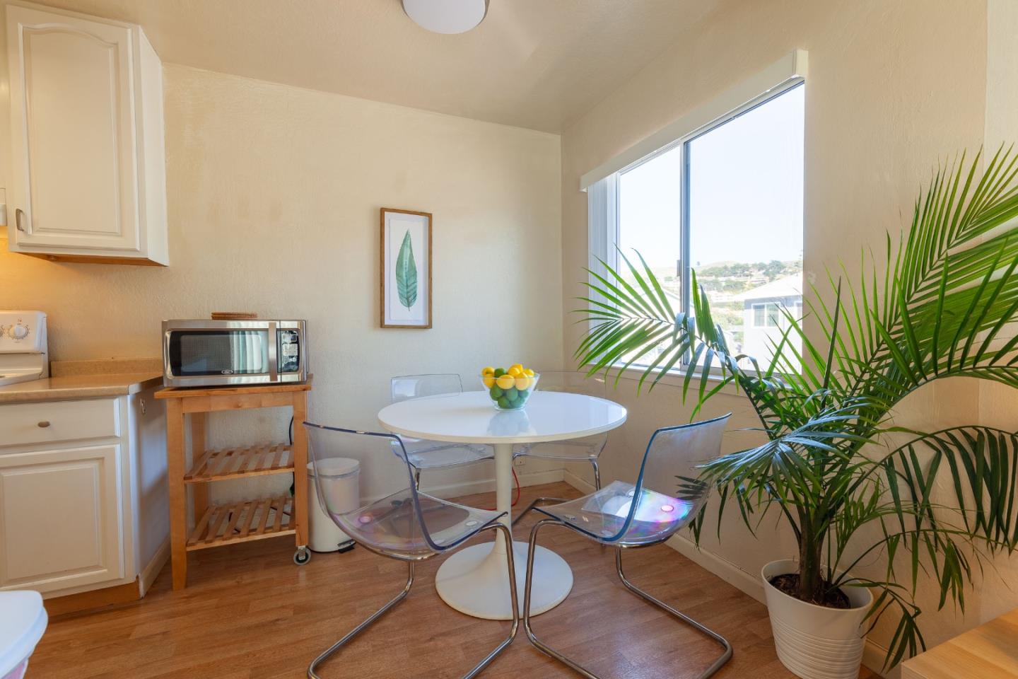 Detail Gallery Image 14 of 63 For 200 Lakeview Ave, Pacifica,  CA 94044 - – Beds | – Baths