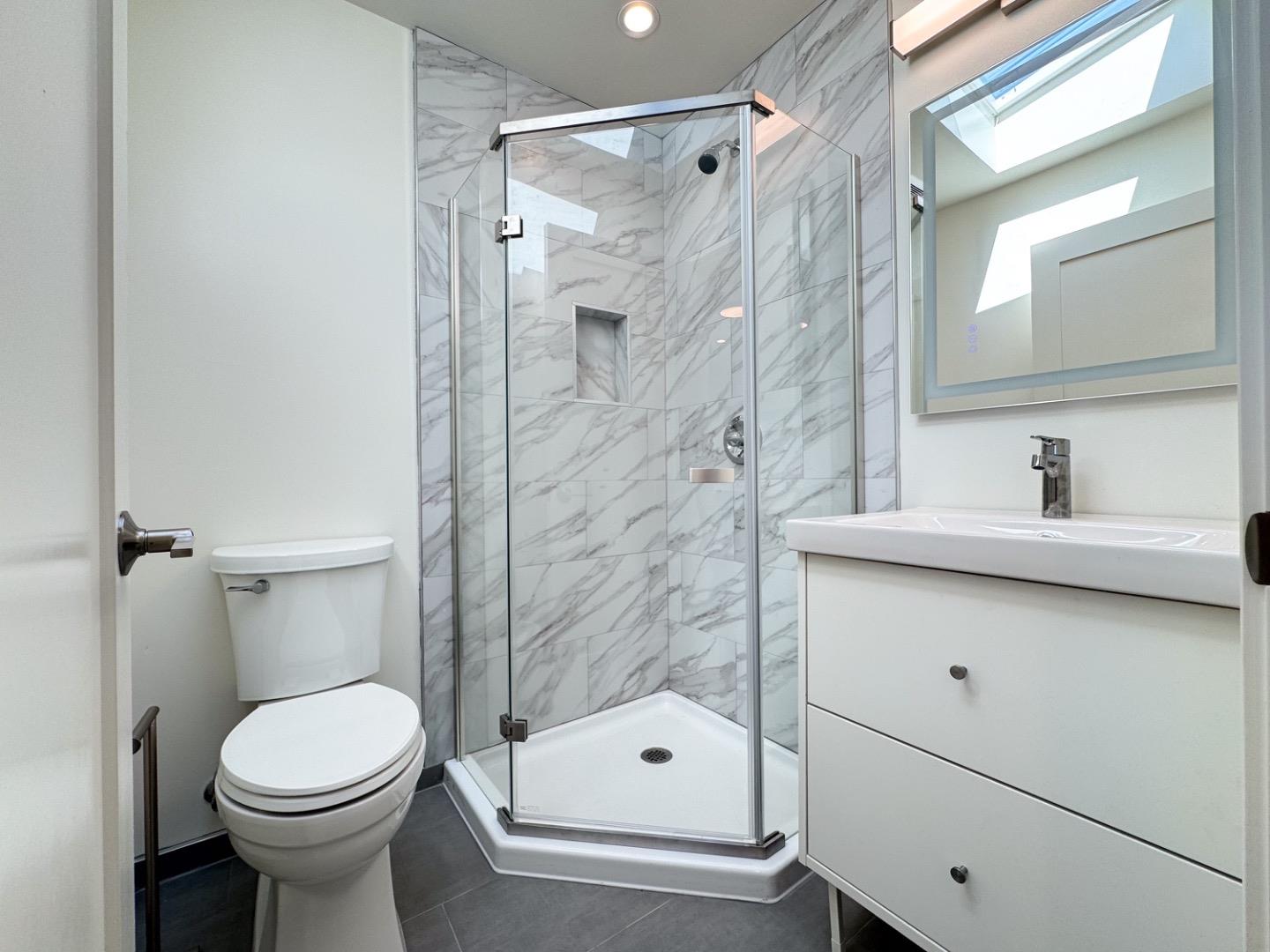 Detail Gallery Image 28 of 63 For 200 Lakeview Ave, Pacifica,  CA 94044 - – Beds | – Baths