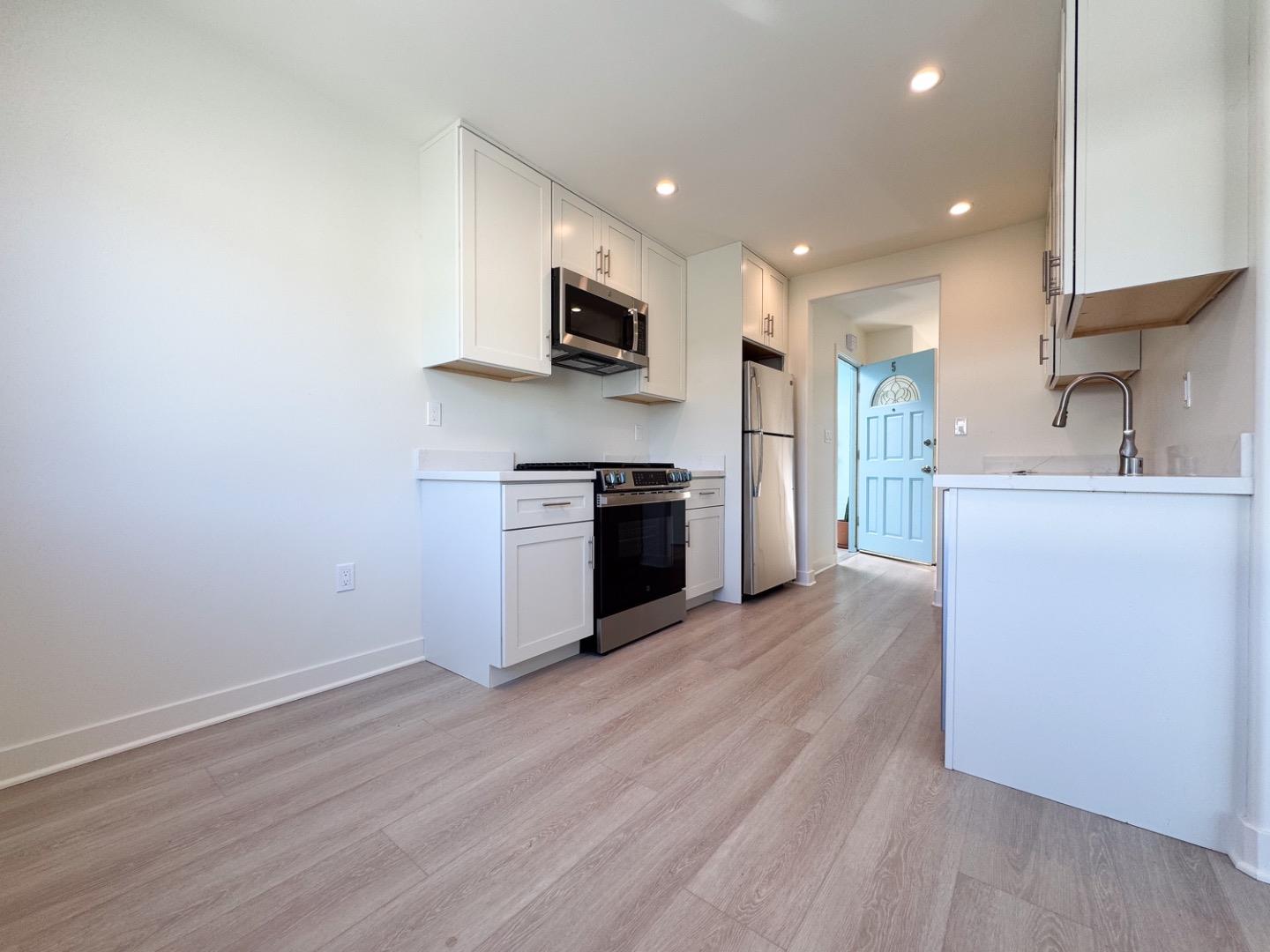 Detail Gallery Image 32 of 63 For 200 Lakeview Ave, Pacifica,  CA 94044 - – Beds | – Baths