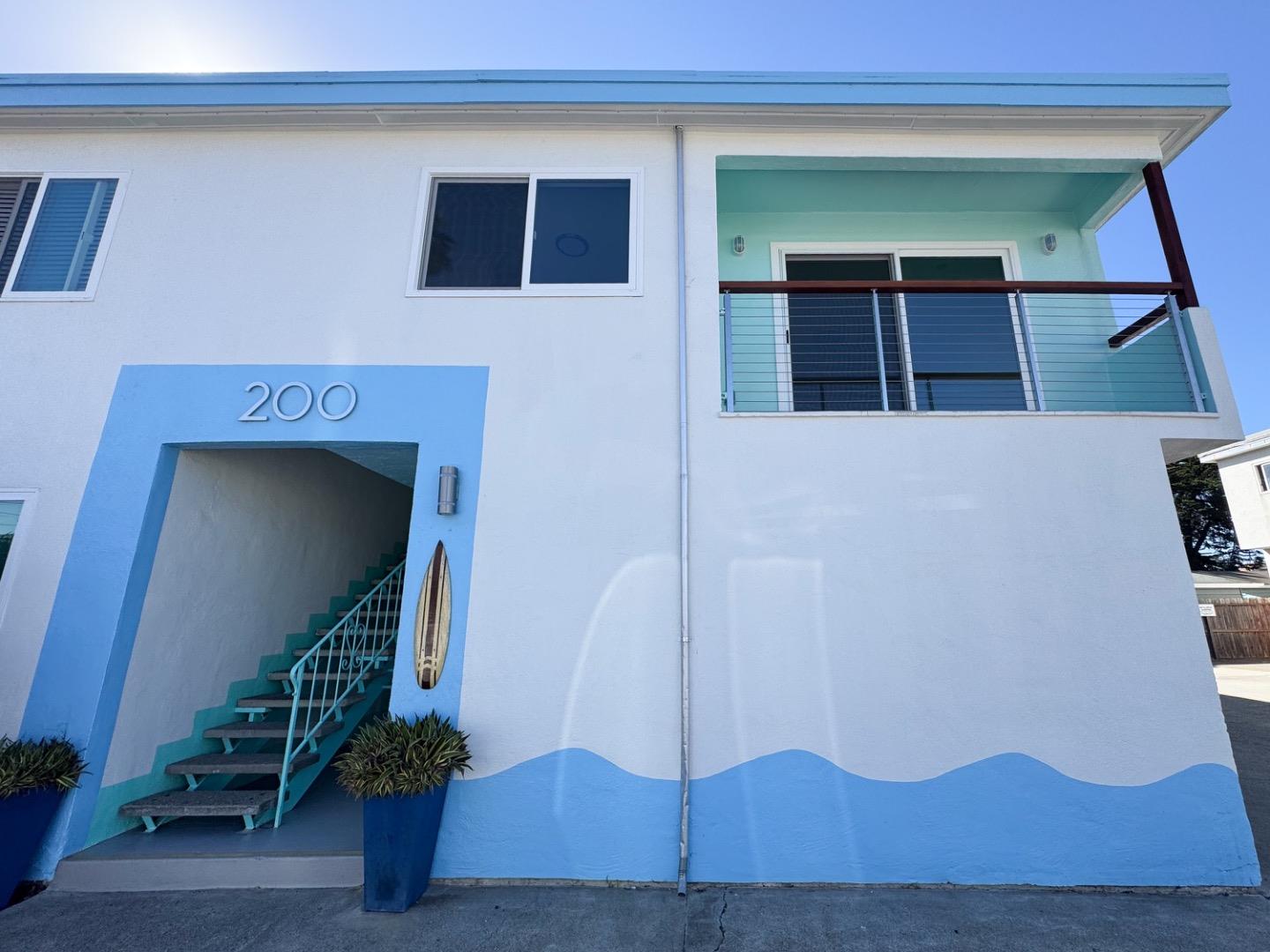 Detail Gallery Image 8 of 63 For 200 Lakeview Ave, Pacifica,  CA 94044 - – Beds | – Baths