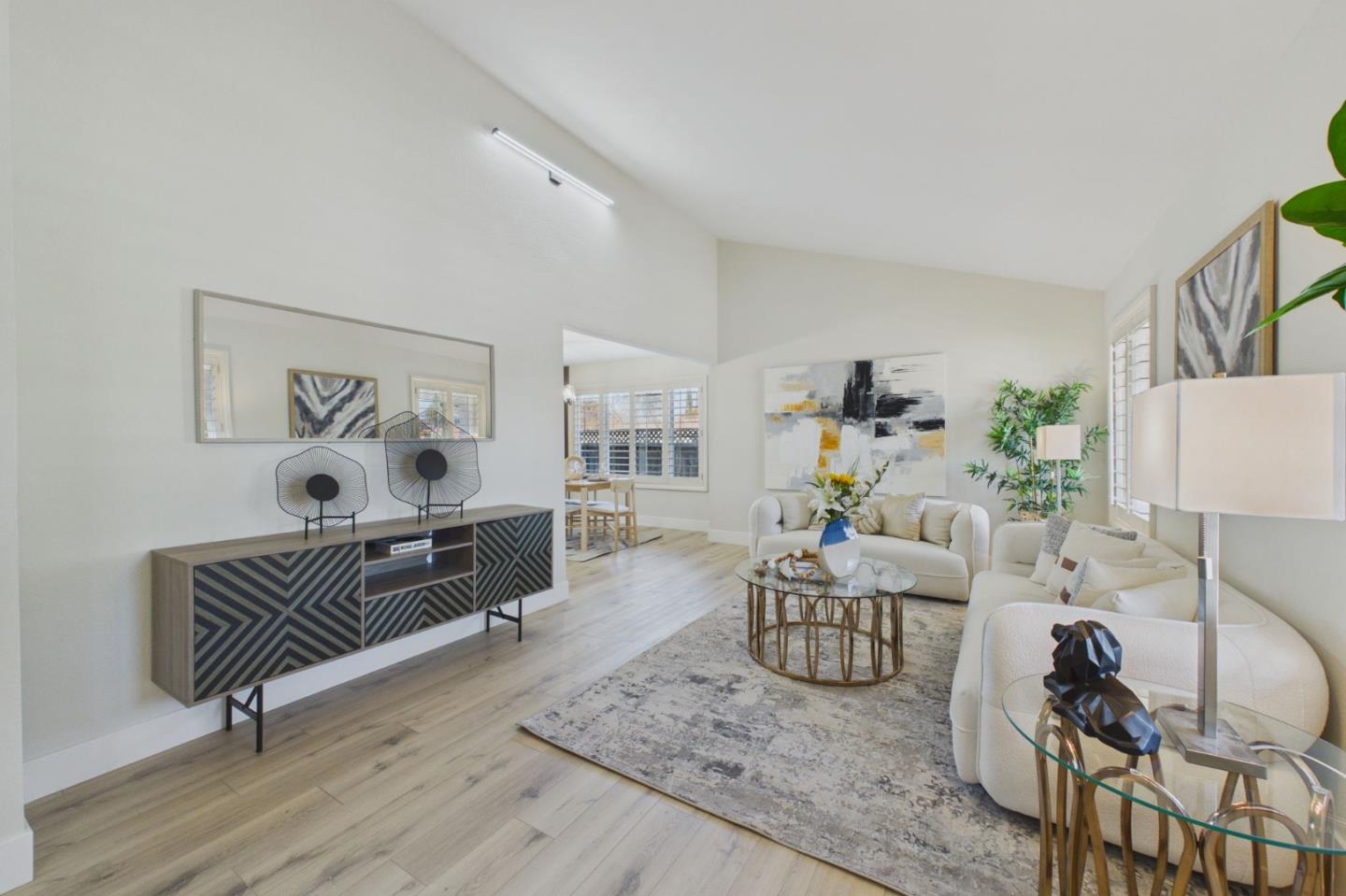 Detail Gallery Image 4 of 55 For 1662 Canna Ln, San Jose,  CA 95124 - 3 Beds | 2 Baths