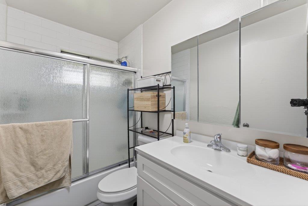 Detail Gallery Image 11 of 29 For 1803 Halterman Ave, Santa Cruz,  CA 95062 - – Beds | – Baths