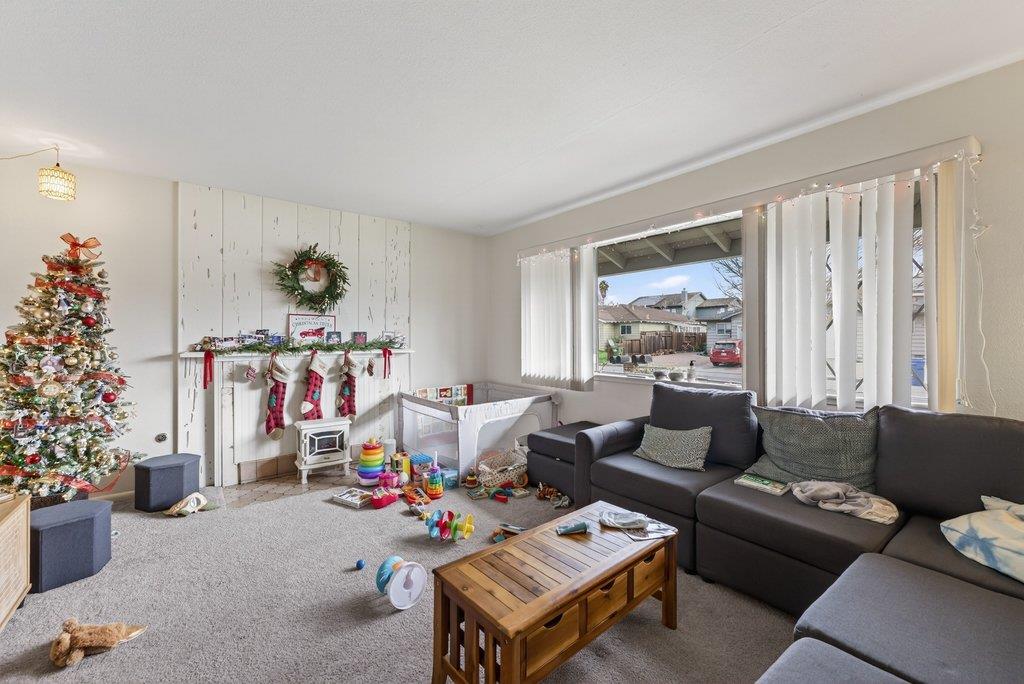 Detail Gallery Image 9 of 29 For 1803 Halterman Ave, Santa Cruz,  CA 95062 - – Beds | – Baths