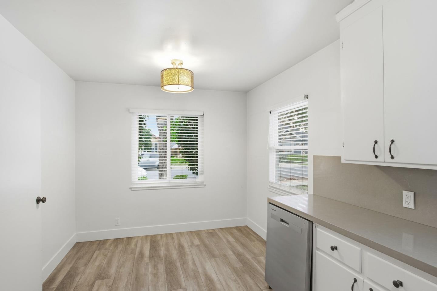 Detail Gallery Image 14 of 37 For 462 Marshall Ave, San Jose,  CA 95125 - 3 Beds | 2 Baths