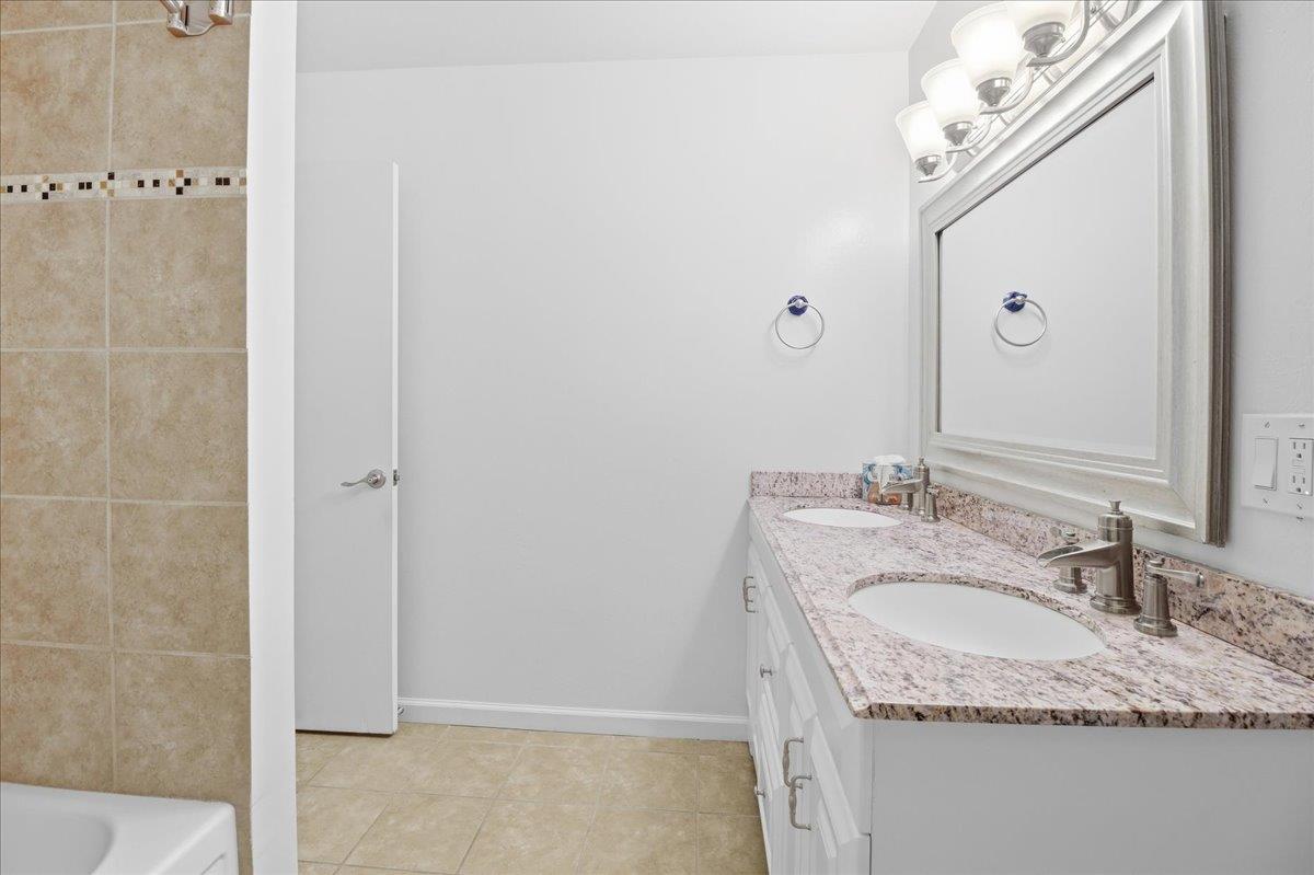 Detail Gallery Image 34 of 50 For 17 Los Encinos Dr, Del Rey Oaks,  CA 93940 - 3 Beds | 2 Baths