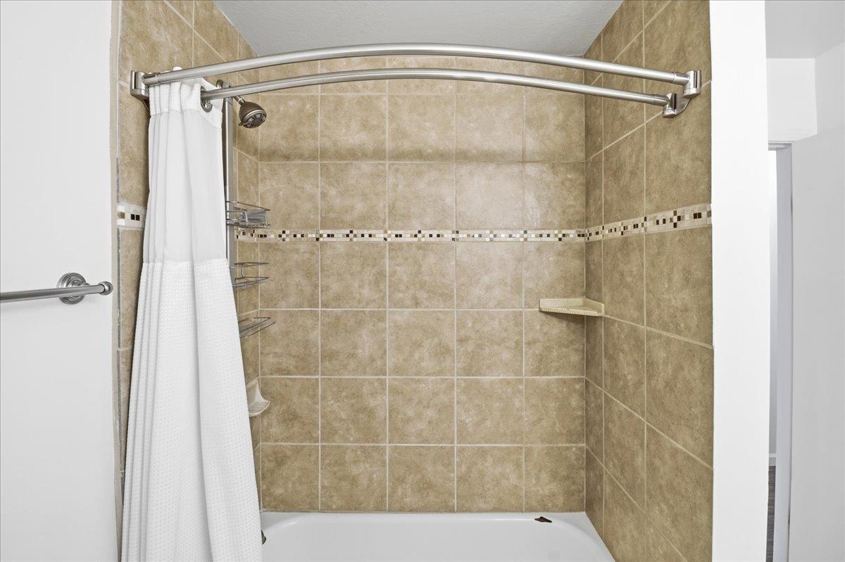 Detail Gallery Image 35 of 50 For 17 Los Encinos Dr, Del Rey Oaks,  CA 93940 - 3 Beds | 2 Baths