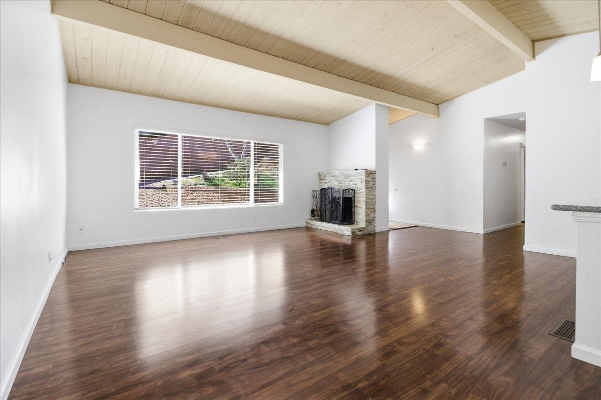 Detail Gallery Image 8 of 50 For 17 Los Encinos Dr, Del Rey Oaks,  CA 93940 - 3 Beds | 2 Baths