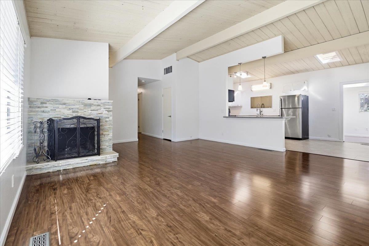 Detail Gallery Image 9 of 50 For 17 Los Encinos Dr, Del Rey Oaks,  CA 93940 - 3 Beds | 2 Baths