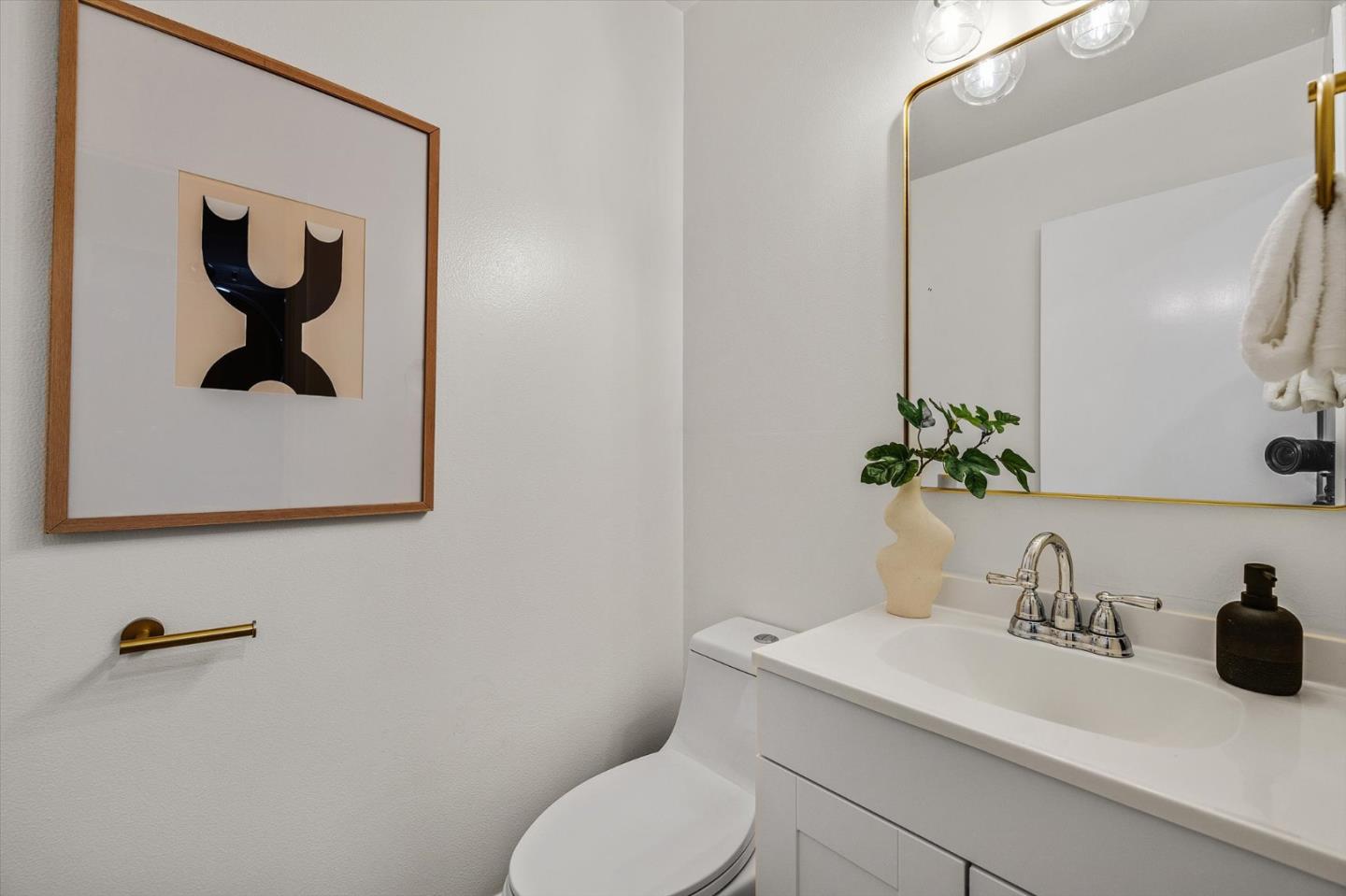 Detail Gallery Image 15 of 29 For 447 Vega Ter, Fremont,  CA 94536 - 2 Beds | 1/1 Baths