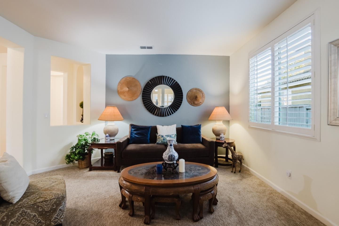 Detail Gallery Image 18 of 60 For 1208 Souza Way, Folsom,  CA 95630 - 3 Beds | 2/1 Baths