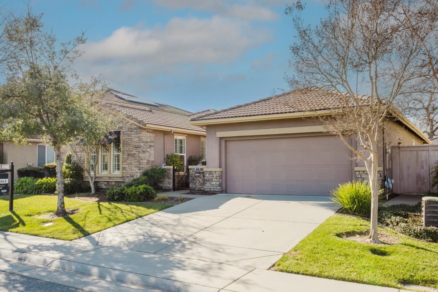 Detail Gallery Image 2 of 60 For 1208 Souza Way, Folsom,  CA 95630 - 3 Beds | 2/1 Baths