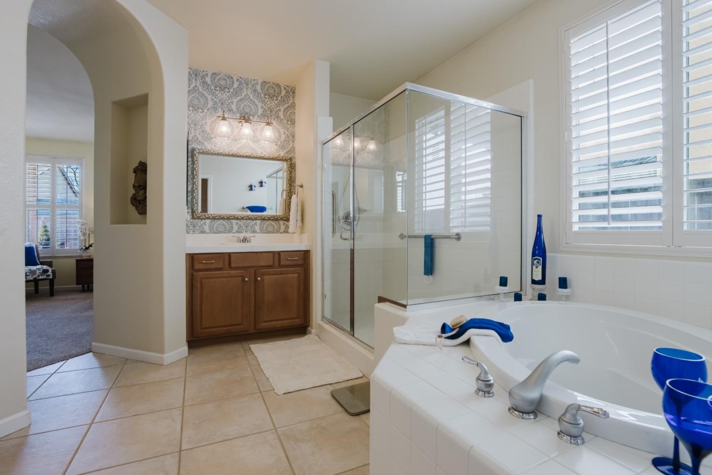 Detail Gallery Image 34 of 60 For 1208 Souza Way, Folsom,  CA 95630 - 3 Beds | 2/1 Baths
