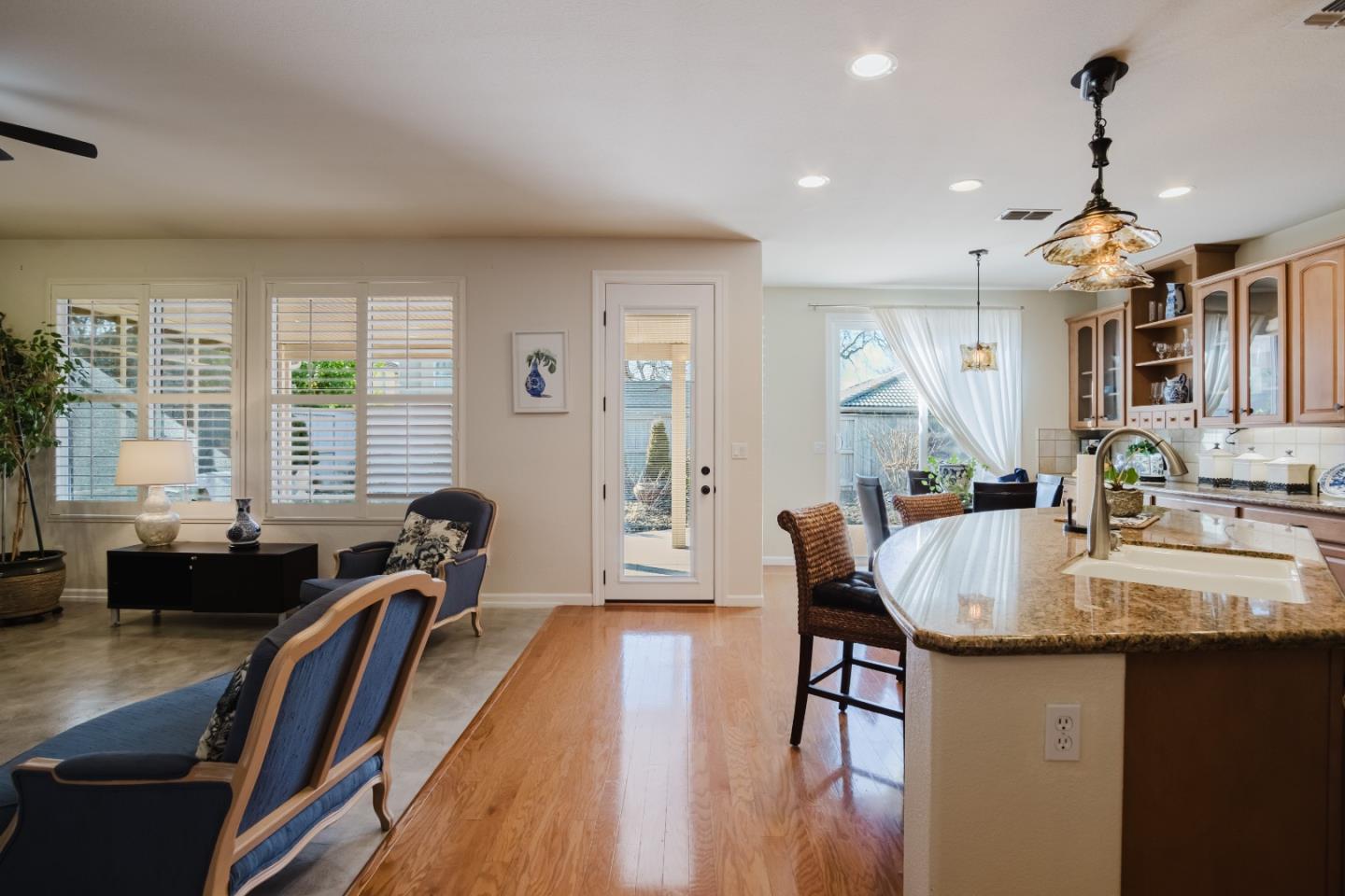 Detail Gallery Image 38 of 60 For 1208 Souza Way, Folsom,  CA 95630 - 3 Beds | 2/1 Baths