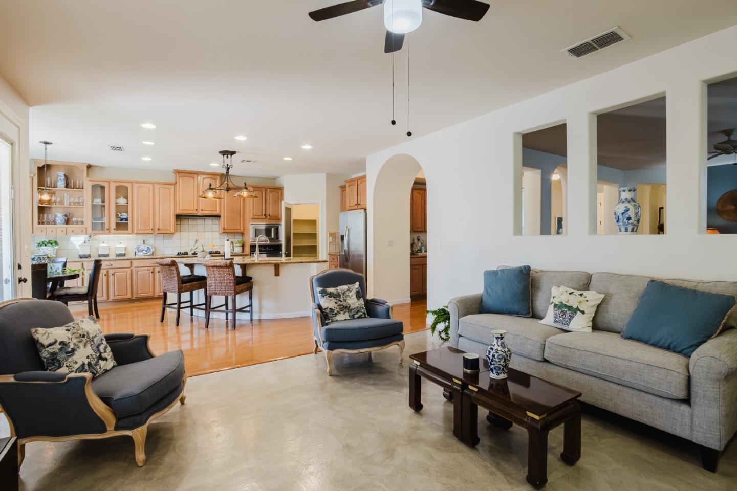 Detail Gallery Image 43 of 60 For 1208 Souza Way, Folsom,  CA 95630 - 3 Beds | 2/1 Baths