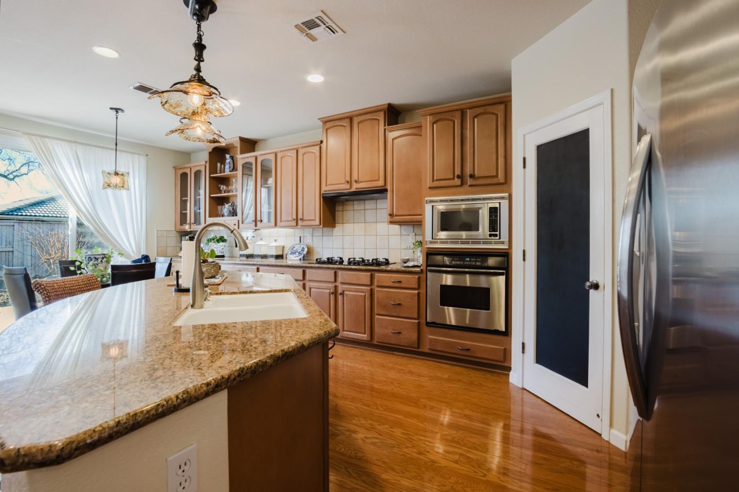 Detail Gallery Image 49 of 60 For 1208 Souza Way, Folsom,  CA 95630 - 3 Beds | 2/1 Baths