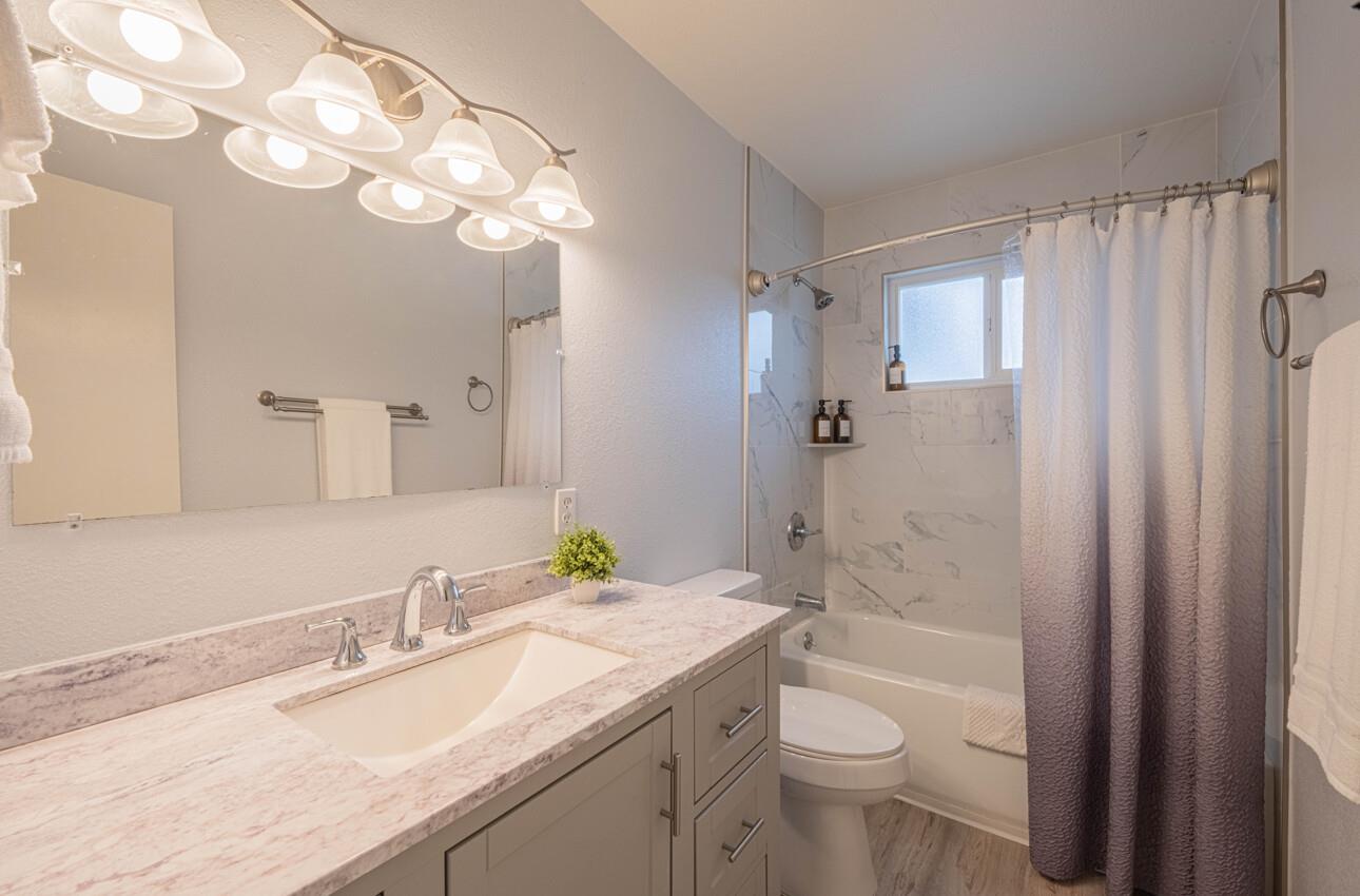 Detail Gallery Image 3 of 34 For 351 Hillcrest Ave, Marina,  CA 93933 - 3 Beds | 1/1 Baths