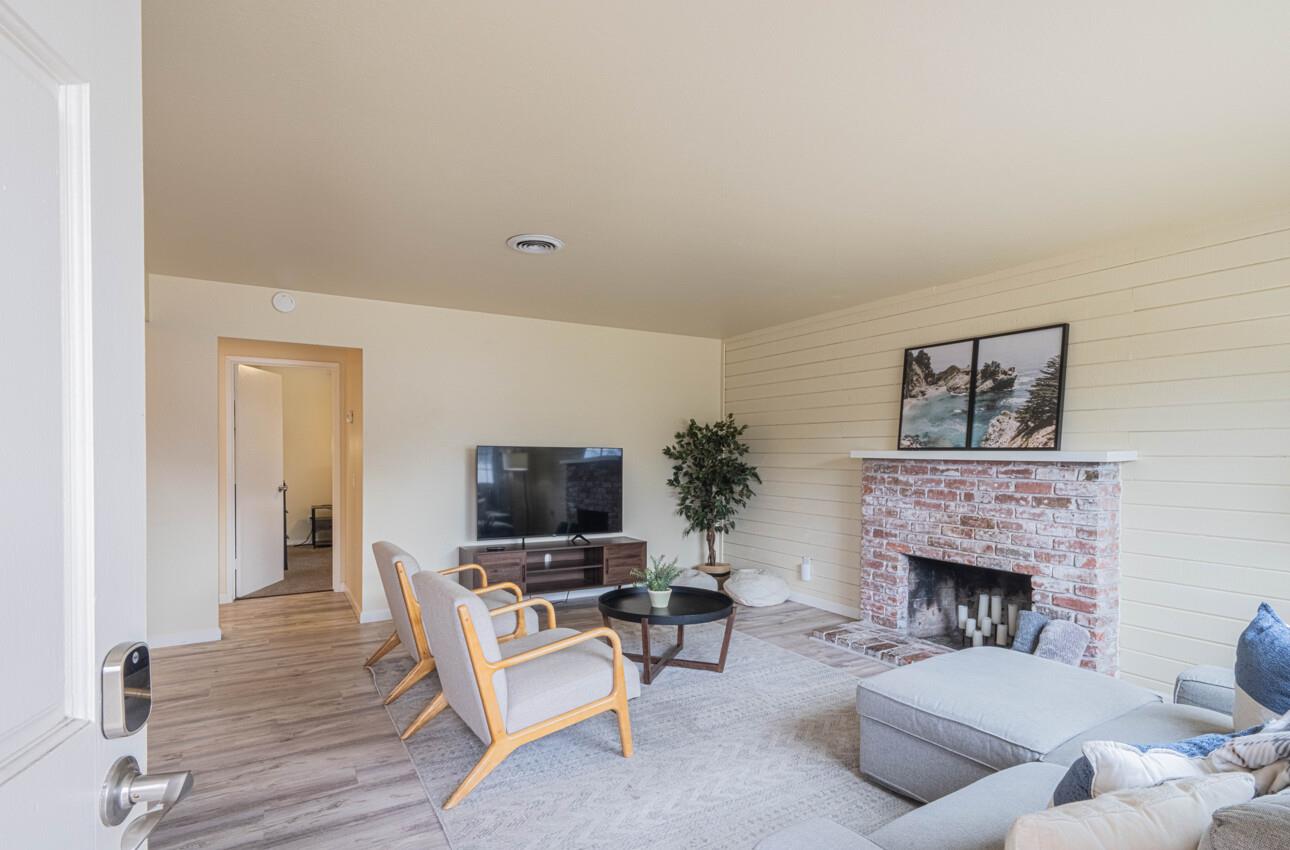 Detail Gallery Image 9 of 34 For 351 Hillcrest Ave, Marina,  CA 93933 - 3 Beds | 1/1 Baths