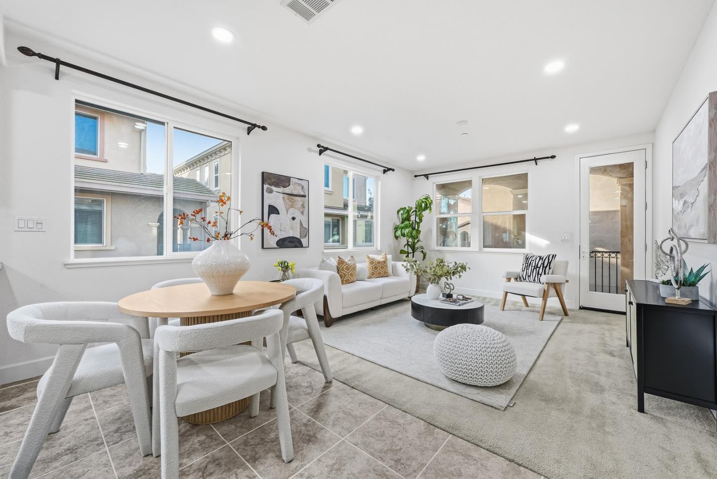 Front Image Thumbnail for ML82030411