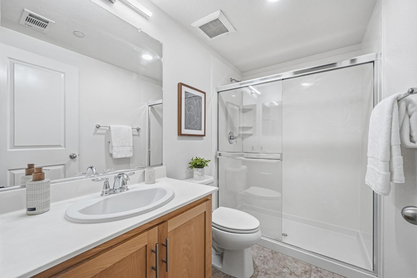 Detail Gallery Image 13 of 35 For 1796 Lee Way, Milpitas,  CA 95035 - 3 Beds | 3 Baths