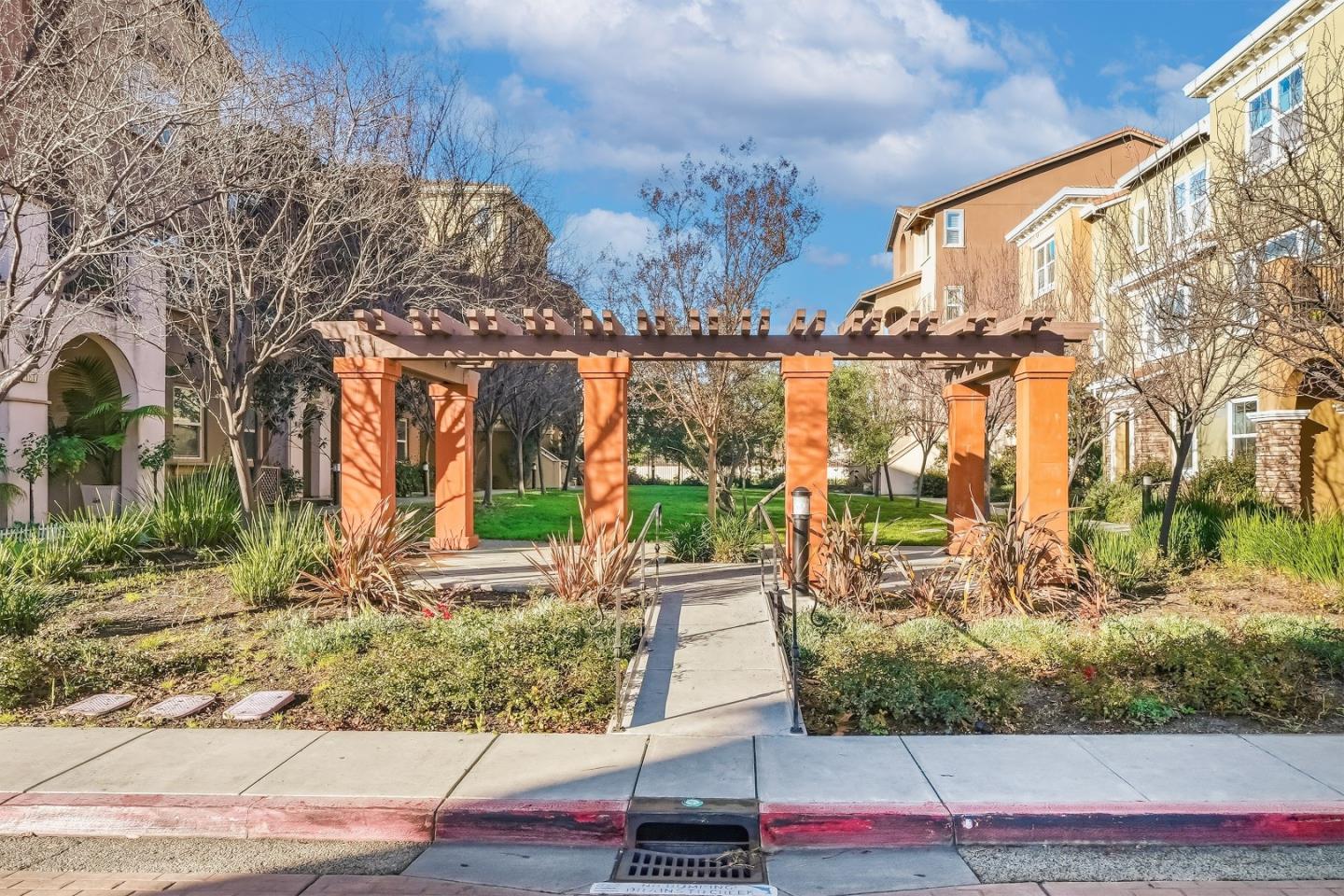 Detail Gallery Image 27 of 35 For 1796 Lee Way, Milpitas,  CA 95035 - 3 Beds | 3 Baths