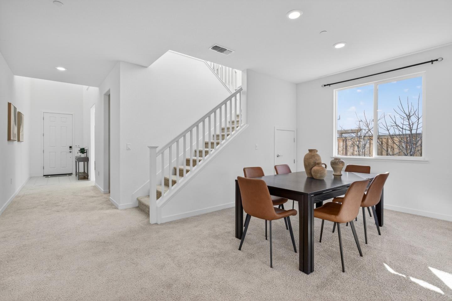 Detail Gallery Image 14 of 59 For 17533 Pegasus, Lathrop,  CA 95330 - 4 Beds | 3/1 Baths