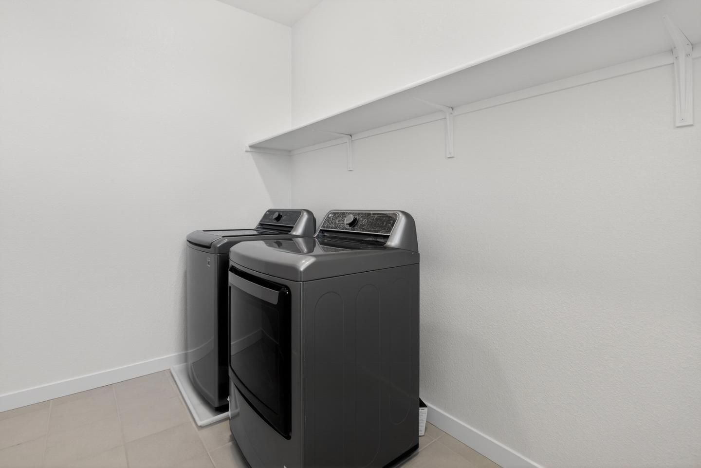 Detail Gallery Image 38 of 59 For 17533 Pegasus, Lathrop,  CA 95330 - 4 Beds | 3/1 Baths