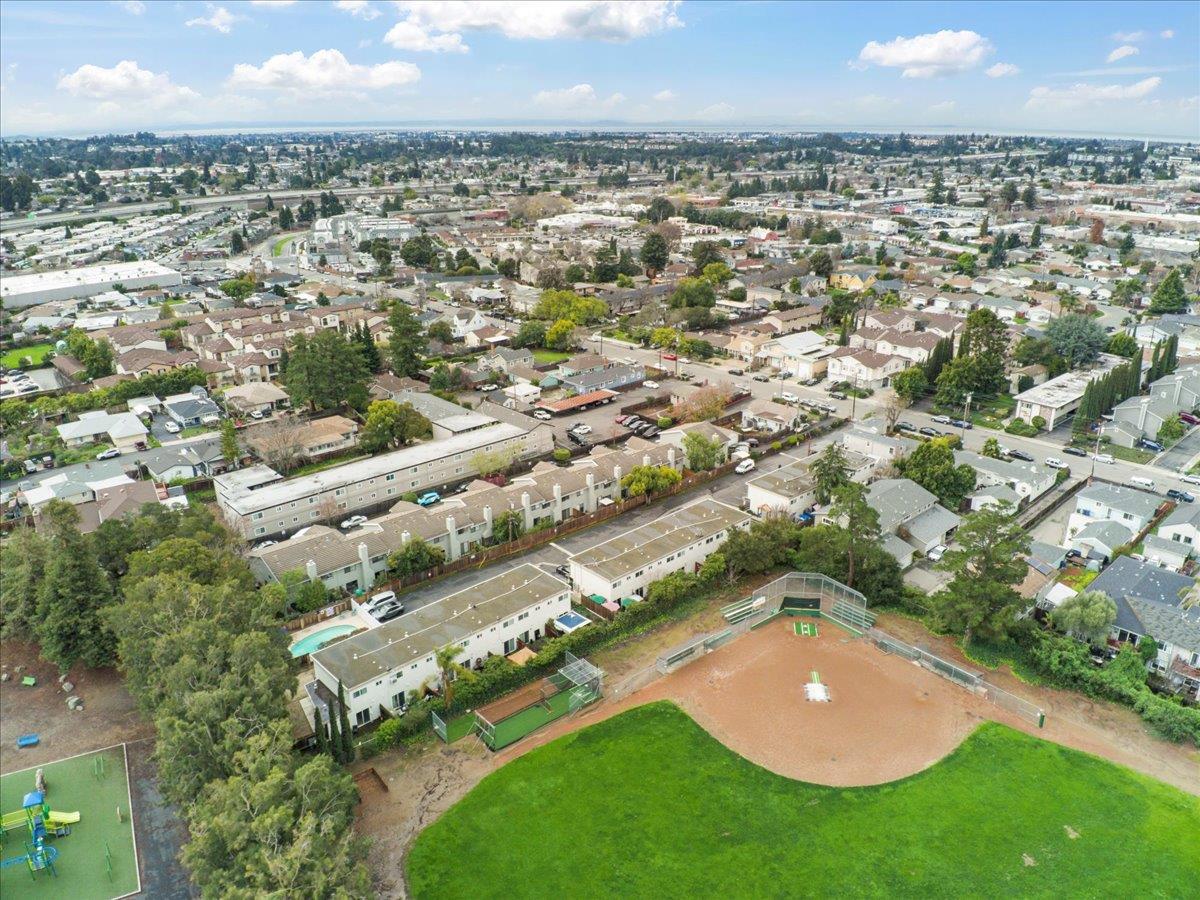 Detail Gallery Image 17 of 20 For 20324 Forest Ave, Castro Valley,  CA 94546 - – Beds | – Baths