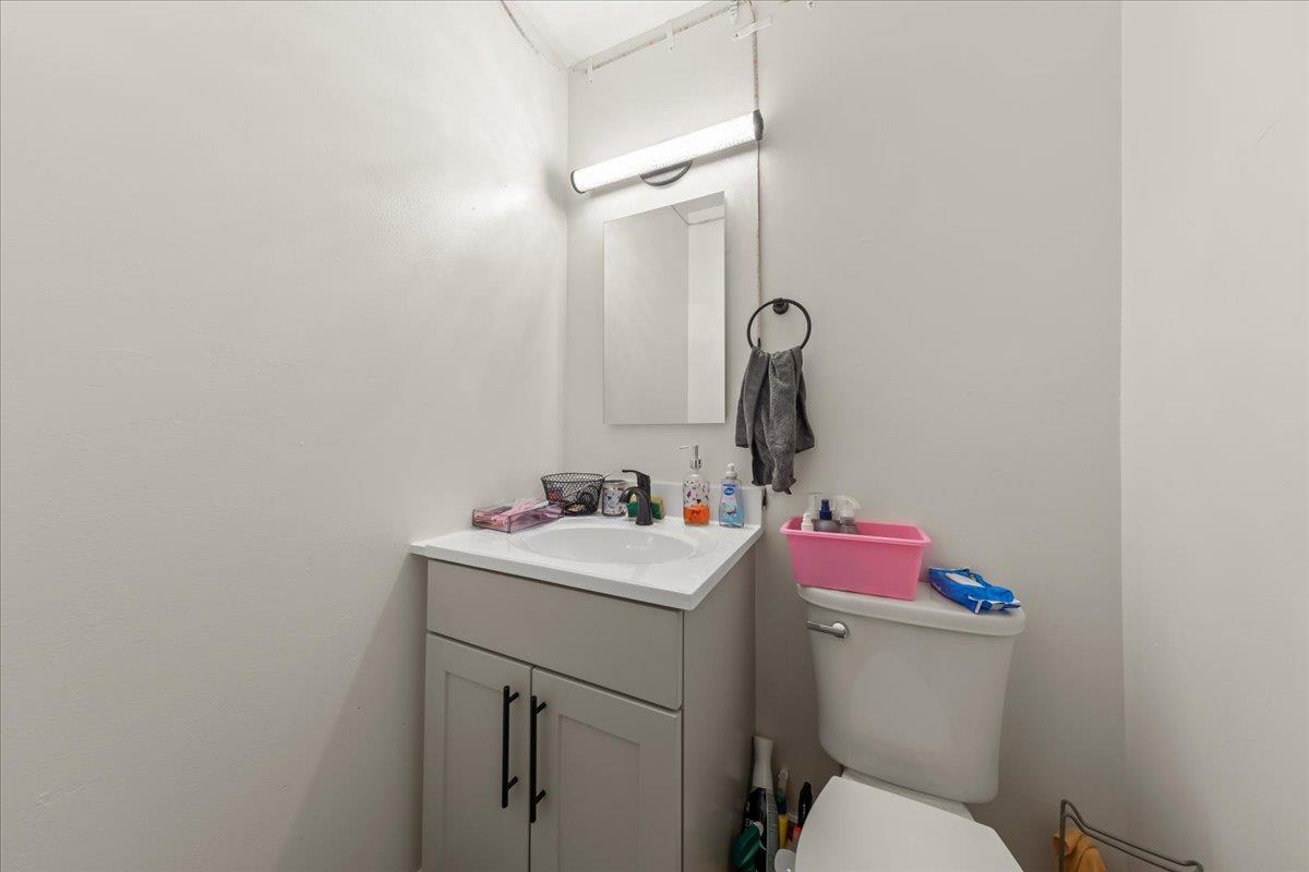 Detail Gallery Image 8 of 20 For 20324 Forest Ave, Castro Valley,  CA 94546 - – Beds | – Baths