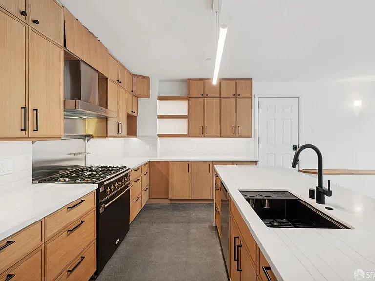 Detail Gallery Image 10 of 30 For 760 14th St a,  San Francisco,  CA 94114 - 2 Beds | 2 Baths