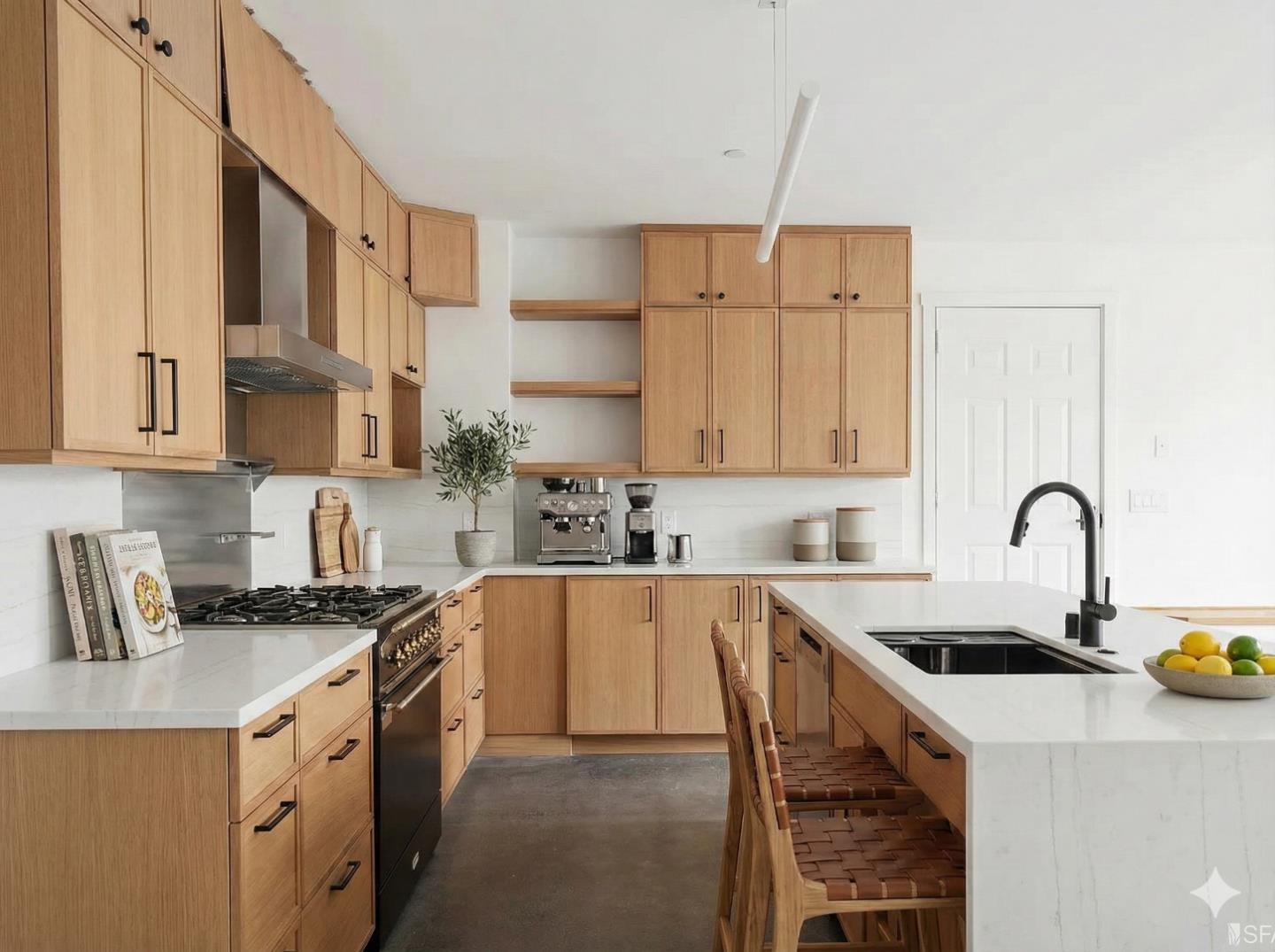 Detail Gallery Image 5 of 30 For 760 14th St a,  San Francisco,  CA 94114 - 2 Beds | 2 Baths