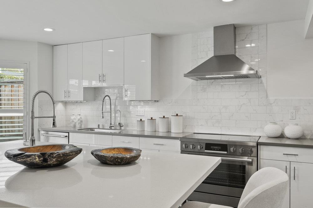 Detail Gallery Image 14 of 49 For 2673 Ohio Ave, Redwood City,  CA 94061 - 5 Beds | 3/1 Baths