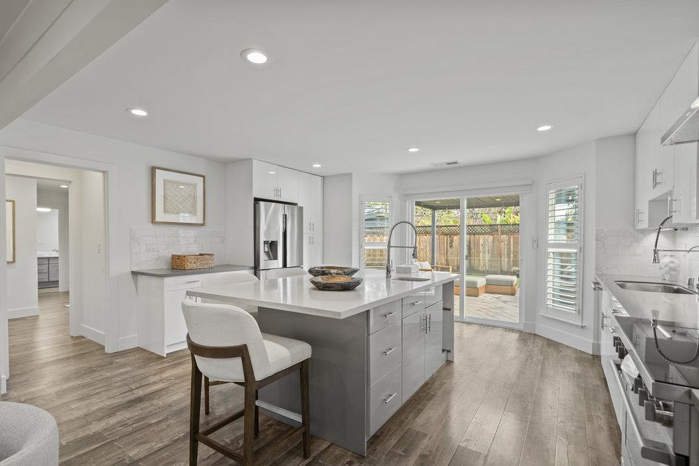 Detail Gallery Image 16 of 49 For 2673 Ohio Ave, Redwood City,  CA 94061 - 5 Beds | 3/1 Baths