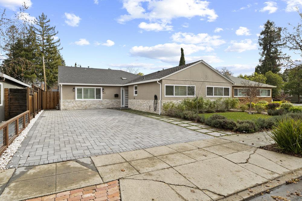 Detail Gallery Image 3 of 49 For 2673 Ohio Ave, Redwood City,  CA 94061 - 5 Beds | 3/1 Baths