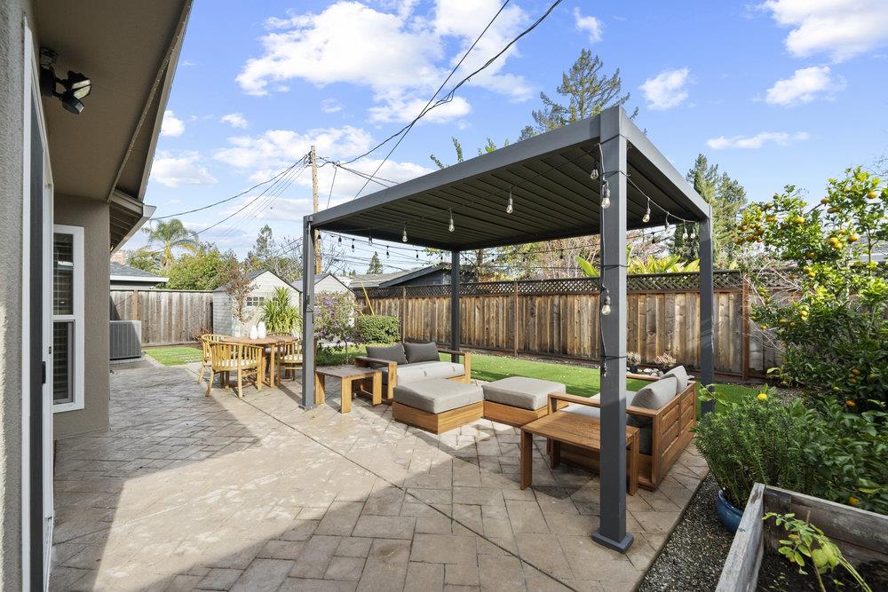 Detail Gallery Image 37 of 49 For 2673 Ohio Ave, Redwood City,  CA 94061 - 5 Beds | 3/1 Baths