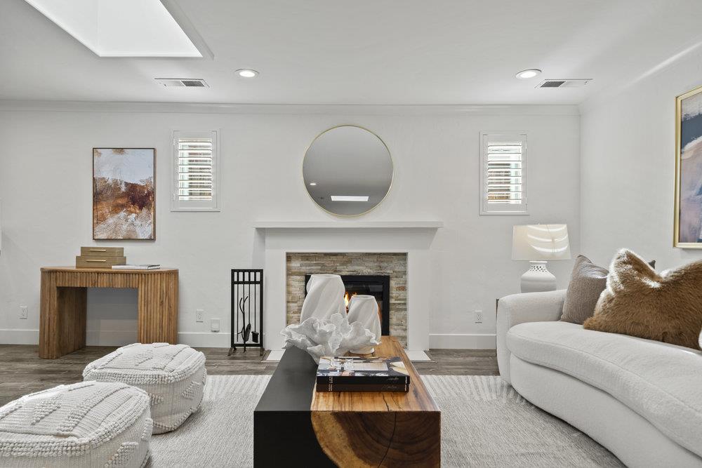 Detail Gallery Image 9 of 49 For 2673 Ohio Ave, Redwood City,  CA 94061 - 5 Beds | 3/1 Baths